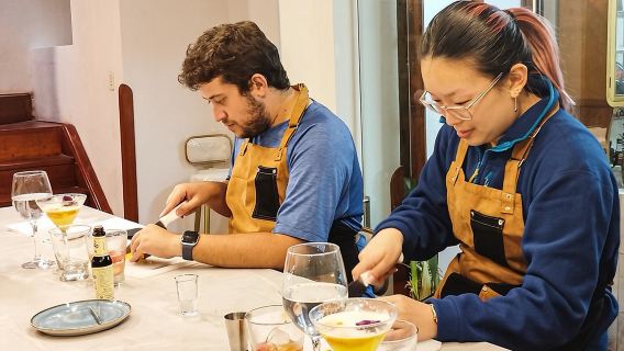 Peruvian Cooking Class Cocktails and Market in Cusco