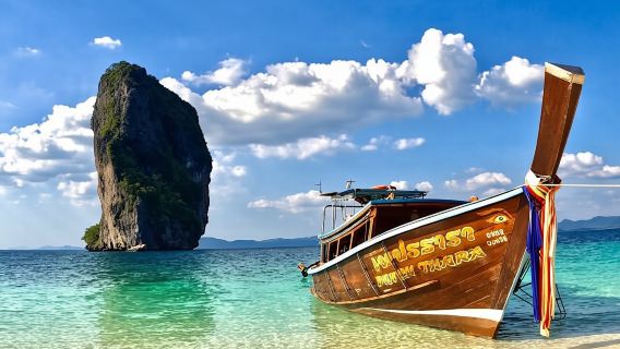 4 Islands snorkeling boat tour with walk on tombolo from Krabi