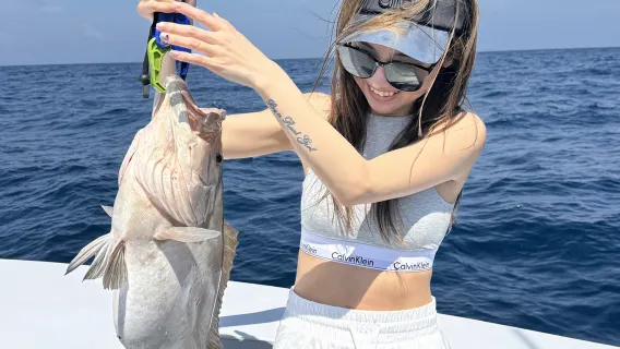 VIP Small Group Sea Angling Yacht Tour in Phuket, Thailand|Chinese service available|Transfers included|Complimentary snorkeling|Onsite processing|Choose between join-in tour or private tour|Custom Charter Booking