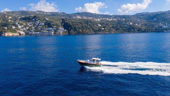 Boat tour from Sorrento to explore the wonders of Capri