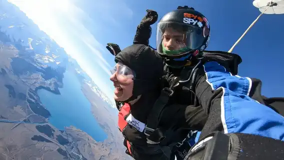 New Zealand Mount Cook Parachuting- Challenge Your Own Adventure - Tandem Parachuting with an Instructor - A Must-See Spot in New Zealand's South Island