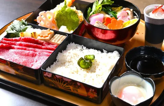 東京淺草相撲與藝妓表演連A5和牛晚餐