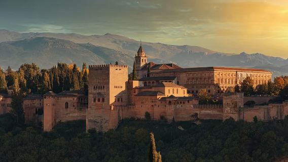 格拉納達1日包車|打卡阿爾罕布拉宮+網紅觀景台+洞穴博物館