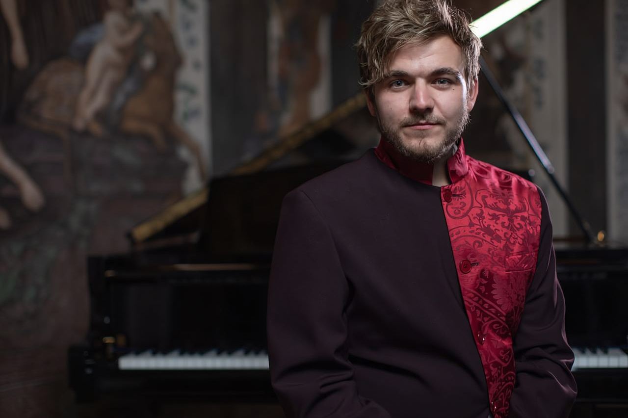 Vienna: Romantic Classics Piano, Violin, and Cello Concert