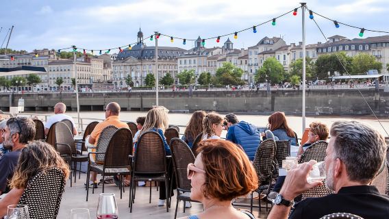 Bordeaux: Guided River Cruise
