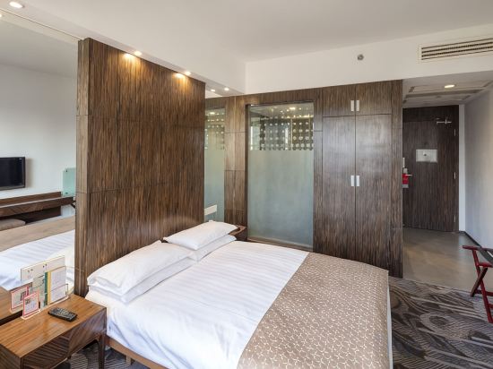City Hotel Shanghai Room Type - Special Queen Room