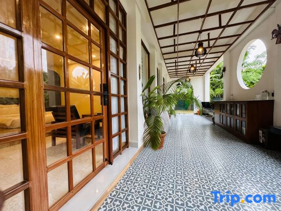 Roys Villa Main Photo
