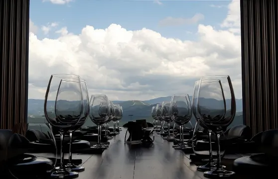 葡萄酒品嚐及午餐| 聖克里斯蒂娜莊園綠酒