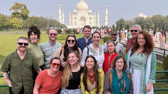 Private Sunrise Taj Mahal Tour from Delhi By Car -All inclusive