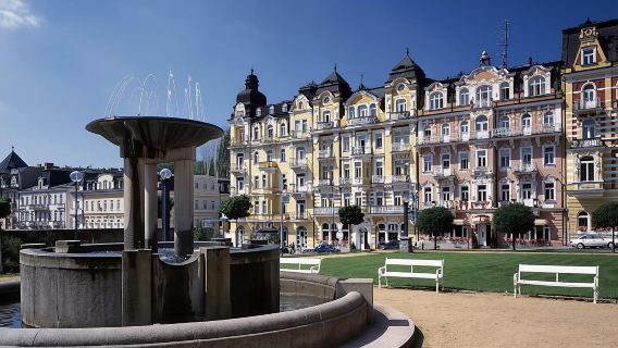 Karlovy Vary and Marianske Spa day trip from Prague