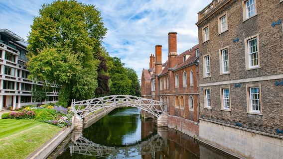 Hidden gems of Cambridge exploration game and tour