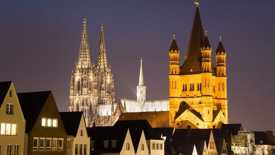 Nightwatchman tour with torch through Cologne