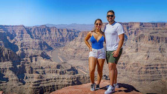 Grand Canyon West, Hoover Dam Stop and Optional Lunch and Skywalk