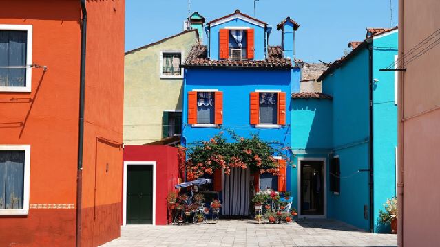 Venice Islands: Murano Glass & Burano Colors Guided Visit