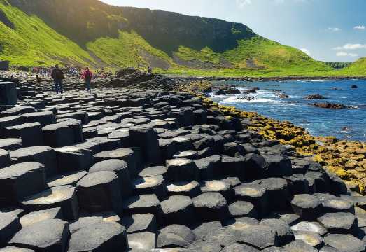 Dublin to Dunluce Castle, Giant's Causeway and Belfast Day Tour