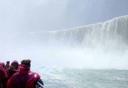 From Toronto: Niagara Falls Full-Day Tour