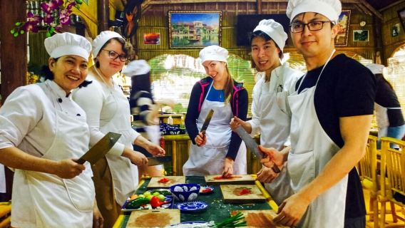 會安：與 Cam Thanh 家族一起參加傳統烹飪課程和用餐