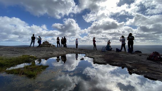 Perth: Caminata por los Twin Peaks de Darling Range con té matutino