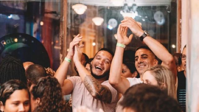 Rio de Janeiro: Private Samba-Nachttour mit Einheimischen in Lapa