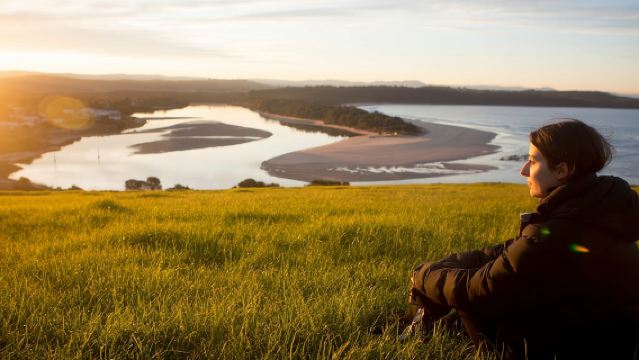 澳洲雪梨臥龍崗一日遊【中文導遊/噴水洞/心形海灘/凱馬小鎮】