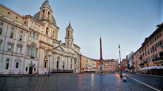 Rome at Sunrise Walking Tour: Pantheon Trevi Fountain & Breakfast