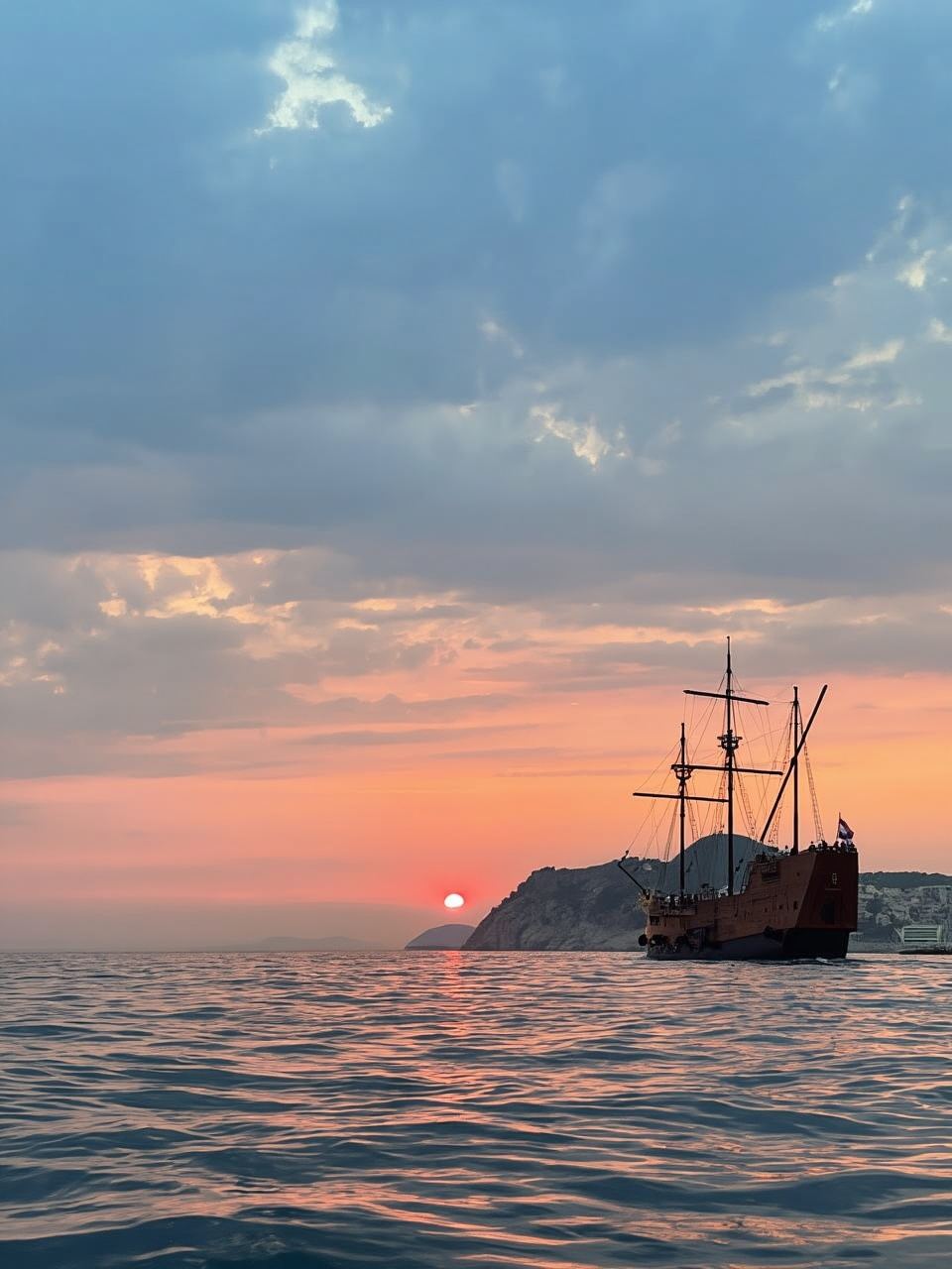 Dubrovnik: tour guidati di un giorno/tramonto in kayak e snorkeling