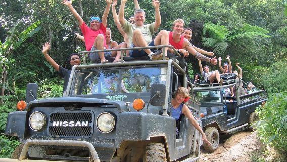 Safari en jeep por la selva de Koh Samui con el Sr. Ung (almuerzo incluido)