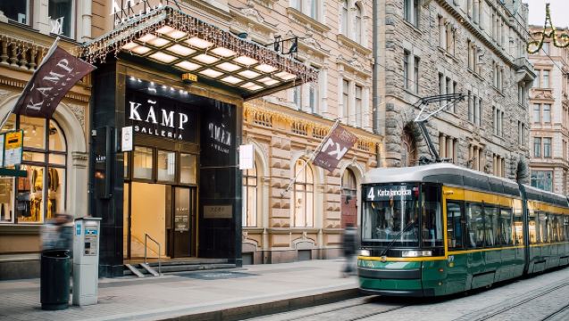 Private VIP Guided Helsinki City Tour (snacks & water incl)