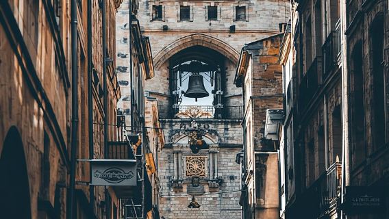 Tour gastronómico y histórico a pie por Burdeos