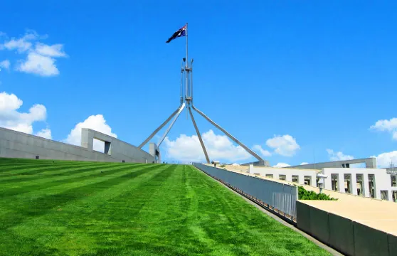 堪培拉首都展覽館+國會大廈+格里芬湖一日遊【含午餐丨多團型】