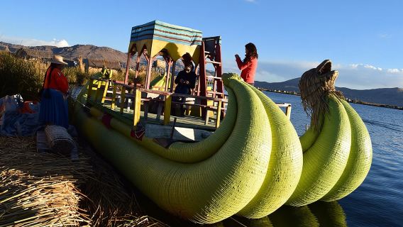 Uros- und Taquile-Inseln mit dem neuen und komfortablen Schnellboot