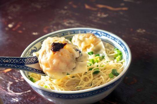 Hong Kong Food Tour: Central and Sheung Wan Districts