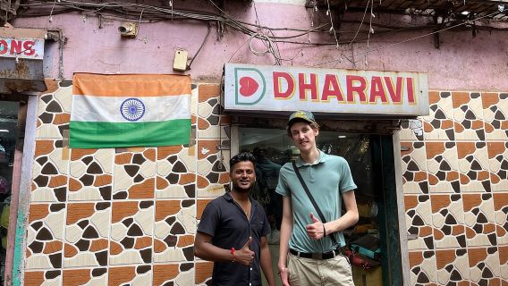 ทัวร์เดินชมสลัมดาราวี: อุตสาหกรรมขนาดเล็กที่สร้างแรงบันดาลใจของมุมไบ