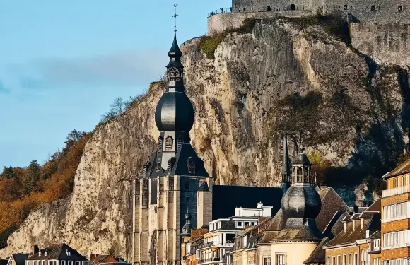 迪南城堡+軍事博物館+迪南聖母大教堂+貝亞德岩+薩克斯博物館