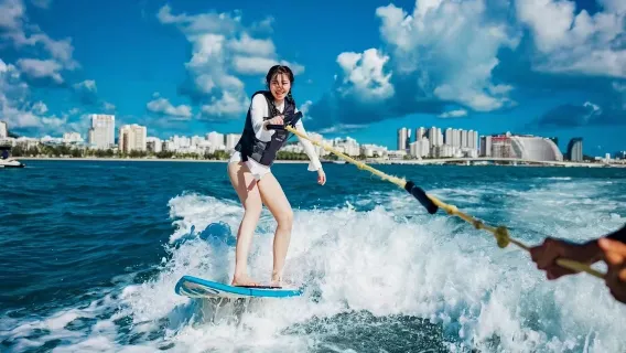 Huizhou Xunliao Bay wake surfing private charter experience [professional wave boat + full coaching]