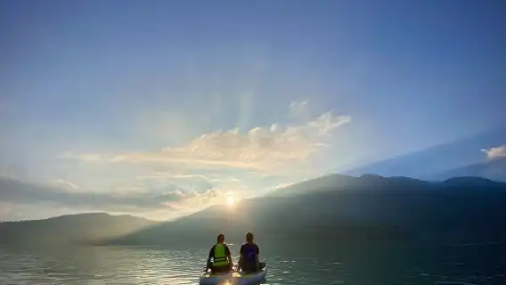 Sun Moon Lake one-day tour [Stand-up paddleboarding SUP]