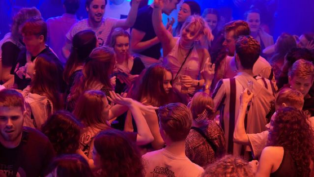 Sofia Pub Crawl Reis langs de Verborgen Unieke Bars