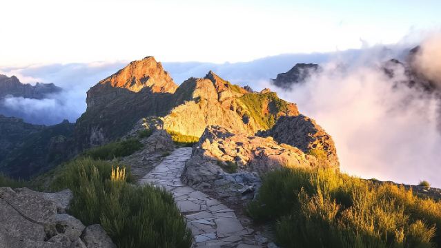 Excursión guiada al amanecer PR1 Pico do Areeiro Pico Ruivo en grupo pequeño