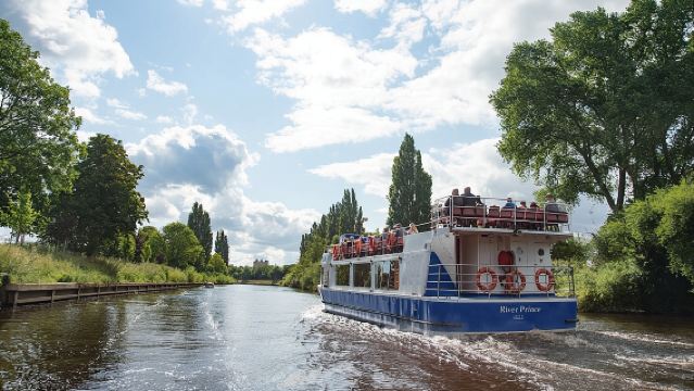 Daytime Sightseeing Boat Cruise in York