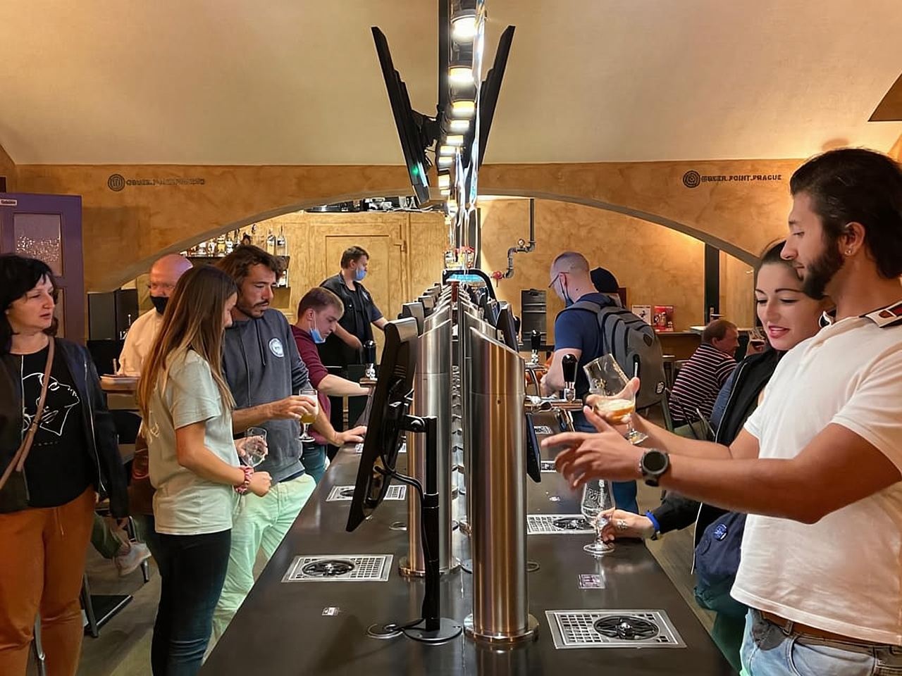 Prague: Self-Pour Czech Beer-Tasting Experience