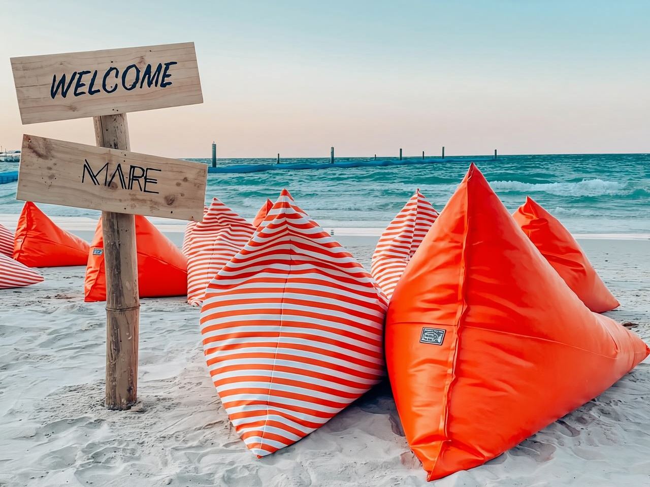 Tour di un giorno a Ko Lan da Pattaya | Numerose attività acquatiche | Opzionale parapendio, moto d'acqua, banana boat e snorkeling | Trasferimento dall'hotel | Partenza opzionale da Bangkok