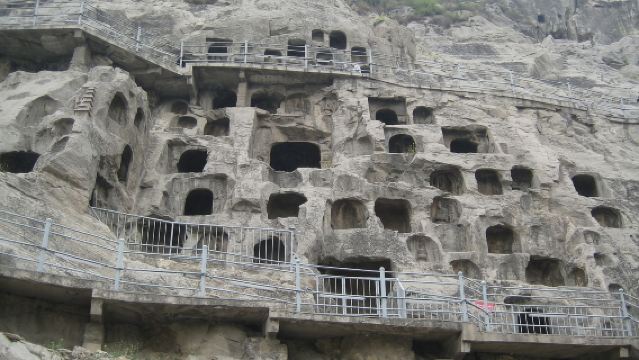 【世界遺産探訪】蘭州 麦積山石窟 仙人崖 日帰りツアー