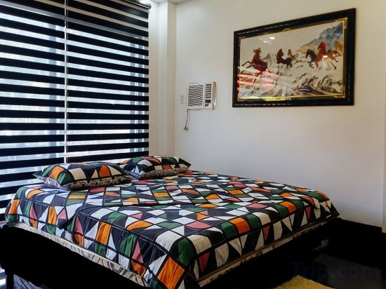 KrizLion Hotel Room Type - Chill King Room