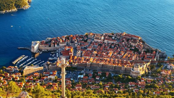 Dubrovnik Cable Car Ride, Old Town Walking Tour plus City Walls