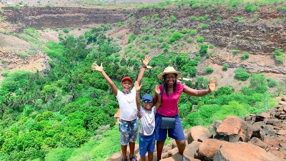 Santiago Island: 4-Hour Calabaceira Valley Hike & Guided Tour to Cidade Velha