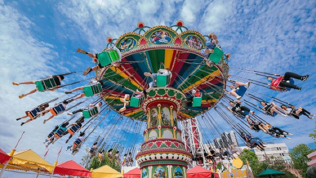 Lawatan Sehari Happy Valley Wuhan + Tasik Donghu [Pakej Kekeluargaan Gembira] [Pakej Persendirian@Termasuk Tiket & Pengangkutan Dari Rumah]