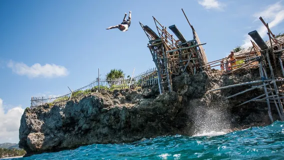 Boracay : excursion d'une journée avec plongée en apnée à Magic Island, Puka Beach et Coral Garden|Déjeuner barbecue