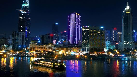 Saigon Night Tour:Landmark 81 or Bitexco Sky View & Dinner Cruise