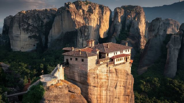 Các tu viện Meteora: Chuyến đi trong ngày từ Thessaloniki với hướng dẫn viên địa phương