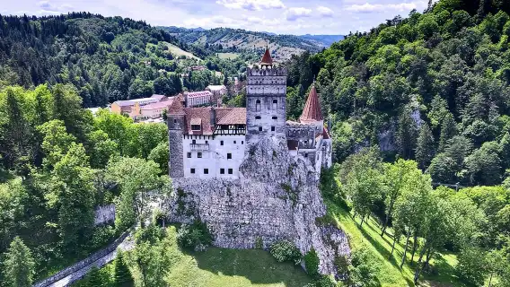 3-Castle: Peles,Bran,Rasnov,Sinaia Monastery from Brasov w pickup